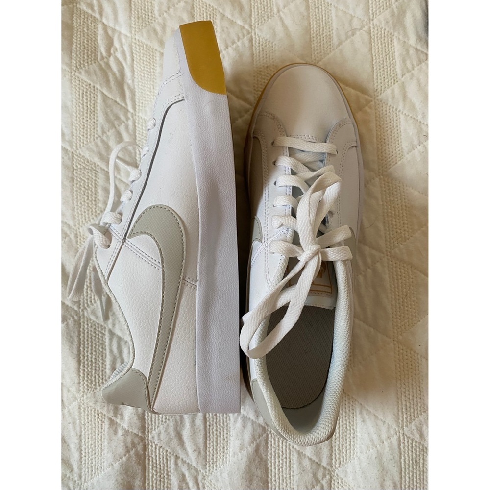 Men’s Nike Sneakers Sz. 8